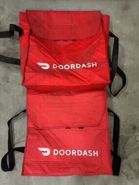 DoorDash Insulated Pizza Delivery Bags Lot of 2 Large 18x19x5 Red Black